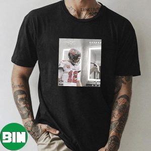Tom Brady The GOAT Tampa Bay Buccaneers With His Signature Unique T-Shirt