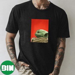 Master Yoda – Star Wars The Mandalorian Character Art Unique T-Shirt