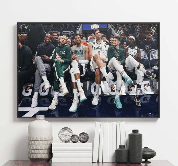 Milwaukee Bucks NBA Team on Brook Lopez pose trending Poster Canvas