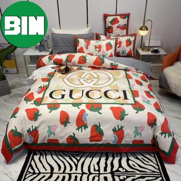 Strawberry Luxury Gucci Bedroom Set Duvet Cover Gucci Bedding Set