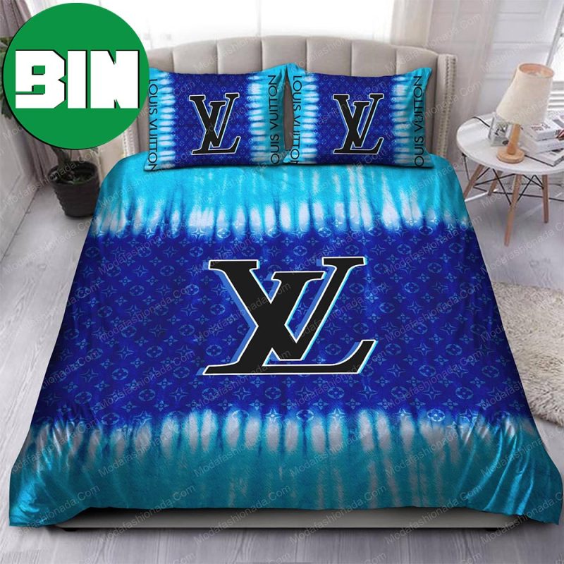 Inspired Lv Print Bedding Set - Duvet, Bedspread With 4 Pillow Cases