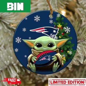 New England Patriots Baby Yoda NFL Football 2023 Christmas Tree Decorations Ornament