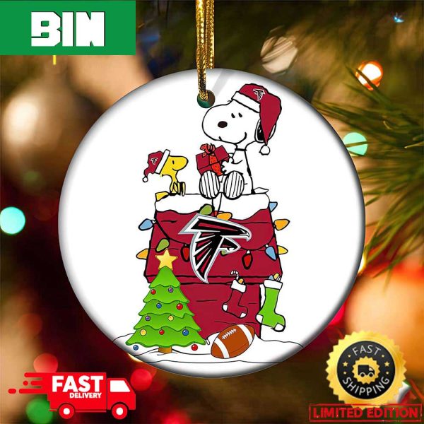 Snoopy Atlanta Falcons NFL 2023 Christmas Tree Decorations Football Ornament