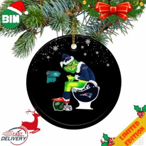 Buffalo Bills Grinch Santa Claus Sitting New England Patriots Toilet Christmas 2023 Ornament