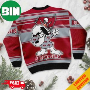 Tampa Bay Buccaneers Snoopy Dabbing 3D Ugly Christmas Sweater