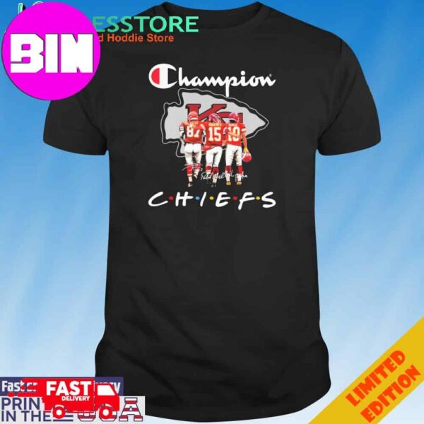 Official Champion Kansas City Chiefs Travis Kelce Patrick Mahomes And Isiah Pacheco Chiefs Signatures T-Shirt Hoodie