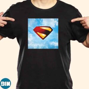 New Teaser Poster With The New Logo For Superman 2025 Film Superman Legacy By James Gunn Unisex T-Shirt