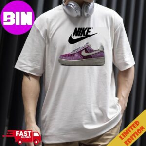 Women’s Nike Air Force 1 07 Fierce Pink Sail Sneaker T-Shirt