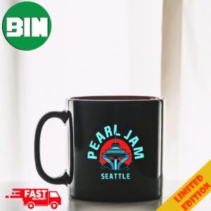 Pearl Jam Hockey Logo Seattle Show Ceramic Mug 2kimF c08xnr.jpg