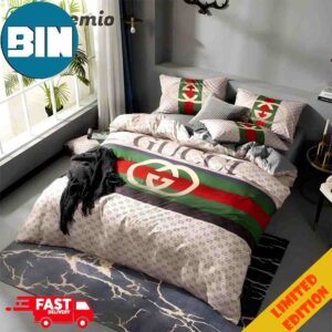 Gucci Bedding Set With Vintage Logo Design For Elegant Bedroom Decor