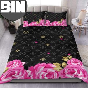 Louis Vuitton Rose Hello Kitty Pattern Bedding Set